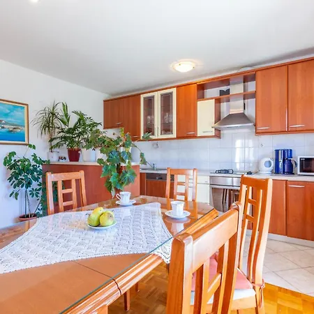 Put Sv Ane Ii Apartment *