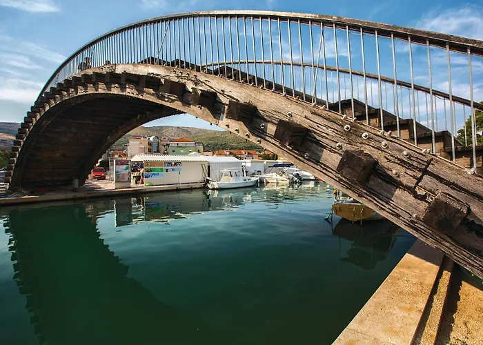 Put Sv Ane Ii * Trogir