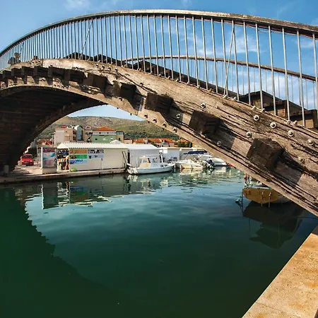 Put Sv Ane Ii * Trogir